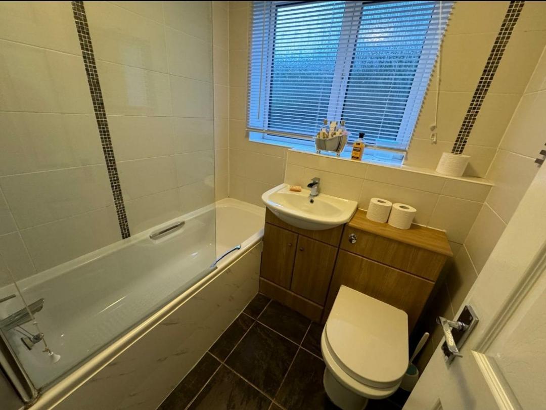 Lovely 2-Bed Apartment In Knowle Solihull Eksteriør bilde