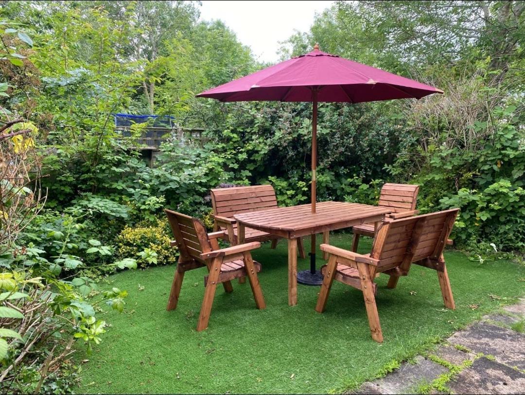 Lovely 2-Bed Apartment In Knowle Solihull Eksteriør bilde